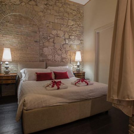 Suite Via Sulis 61 Cagliari Ngoại thất bức ảnh