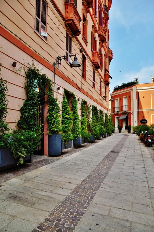 Suite Via Sulis 61 Cagliari Ngoại thất bức ảnh