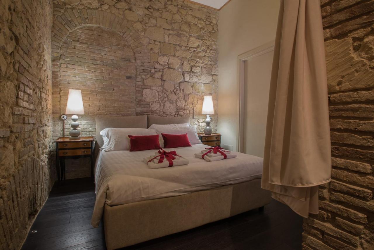 Suite Via Sulis 61 Cagliari Ngoại thất bức ảnh